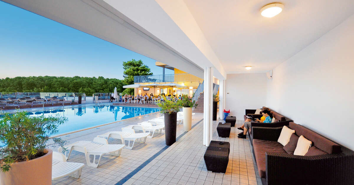 Een foto van het zwembad bij Horizont Resort