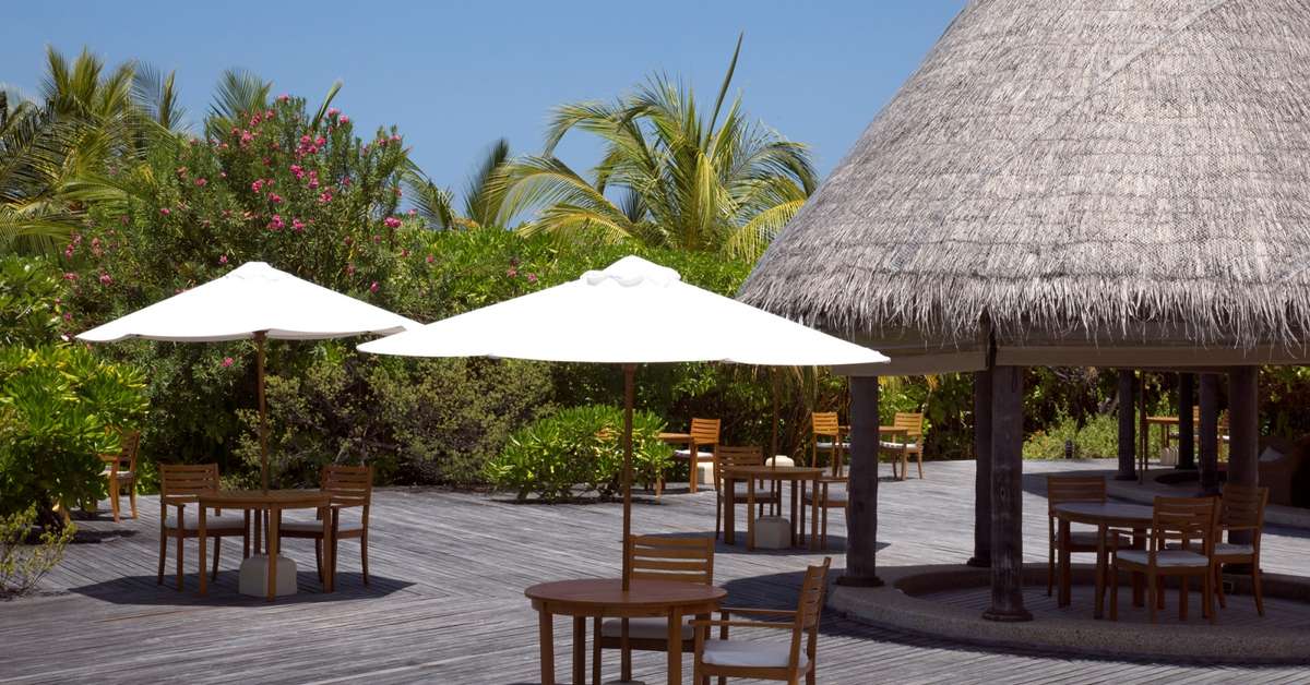Een foto van het terras bij Coco Palm Dhuni Kolhu