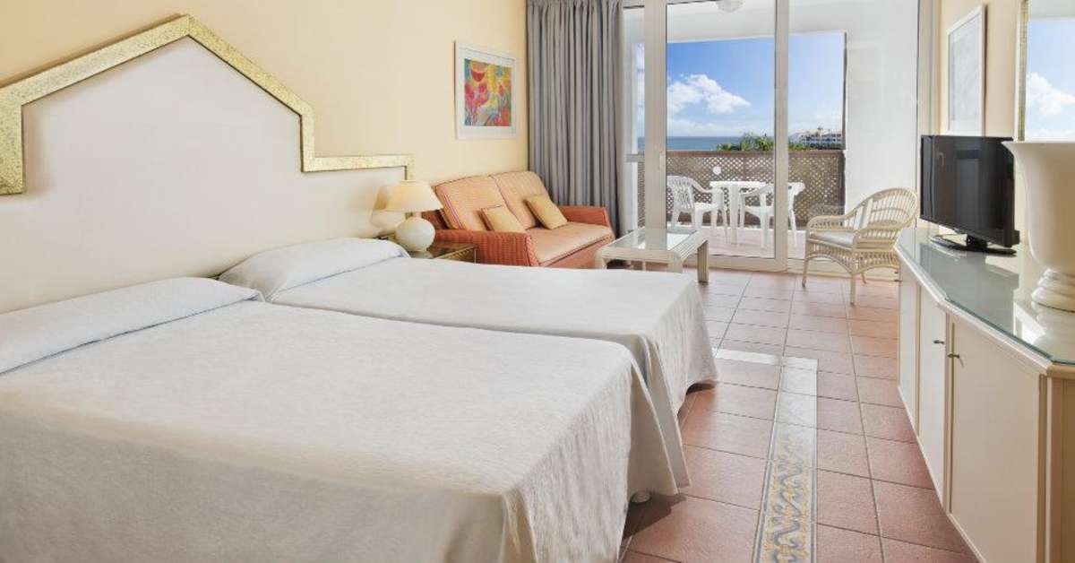 Een foto van het zwembad bij Hotel Esencia de Fuerteventura