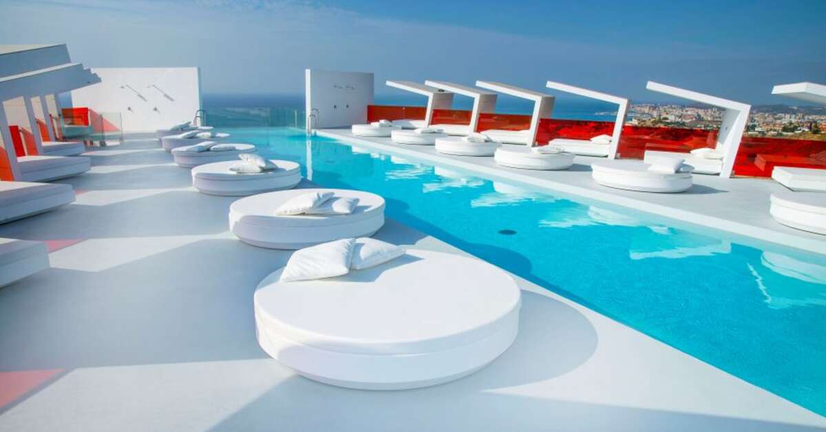Een foto van het zwembad bij Higueron Hotel Malaga
