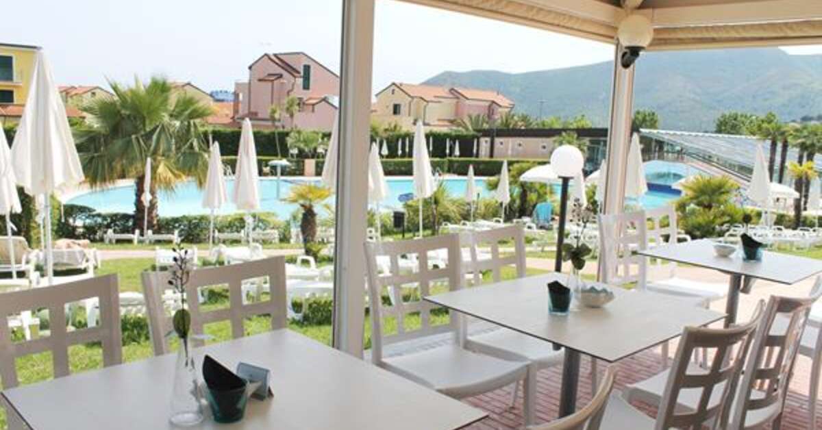 Een foto van het terras bij Vakantiepark Loano 2 Village