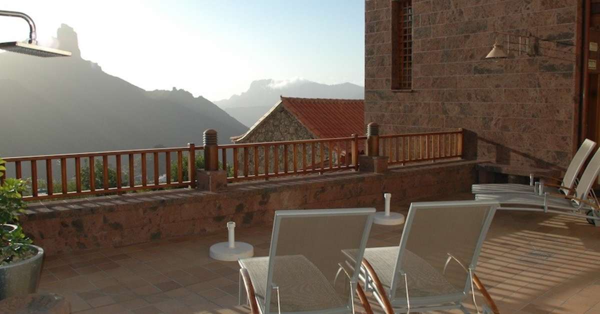 Een foto van het terras bij Hotel Fonda de la Tea