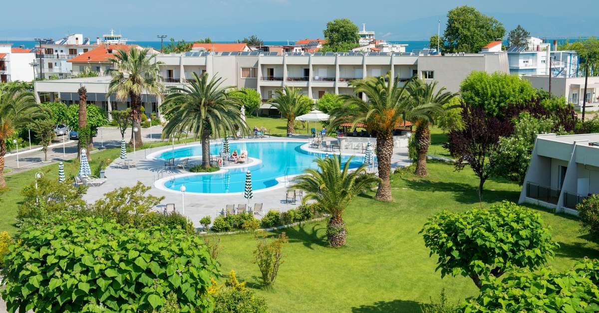 Een foto van het zwembad bij Aethria Hotel