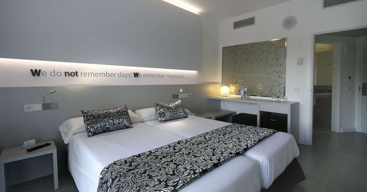 Ein Foto BG Pamplona Hotel