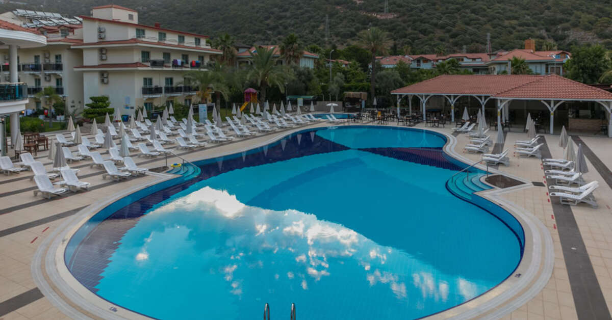 Een foto van het zwembad bij Montebello Resort