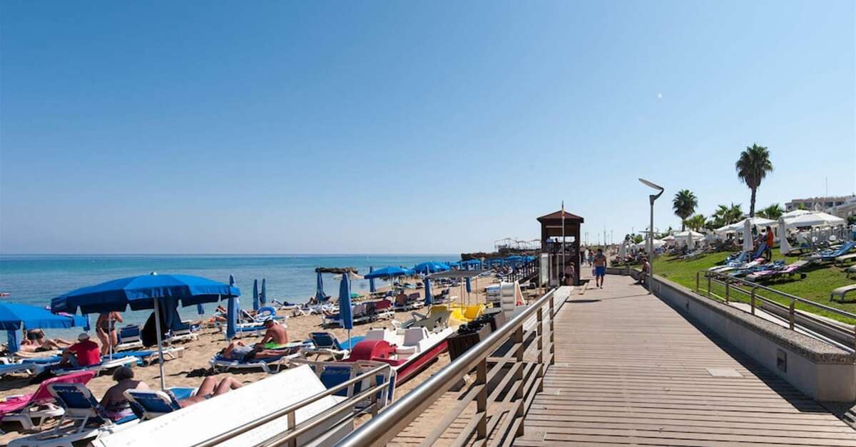 Ein Foto vom Strand beim Iliada Beach Hotel