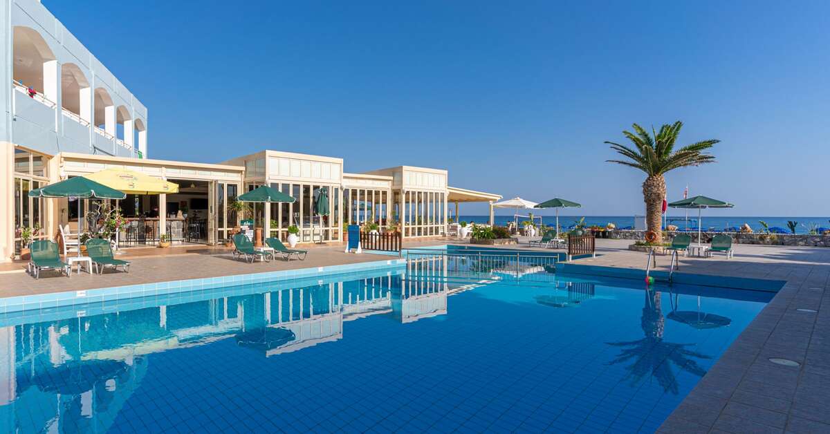 Een foto van het zwembad bij Kathrin Beach Hotel