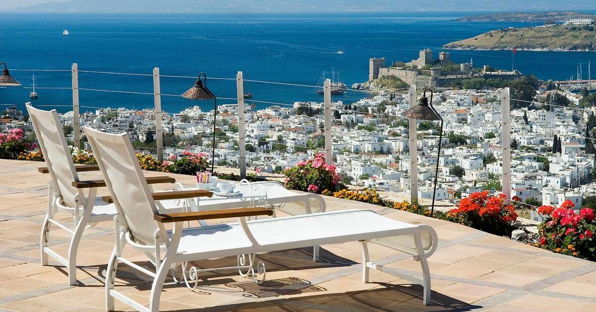 Een foto van het terras bij The Marmara Bodrum