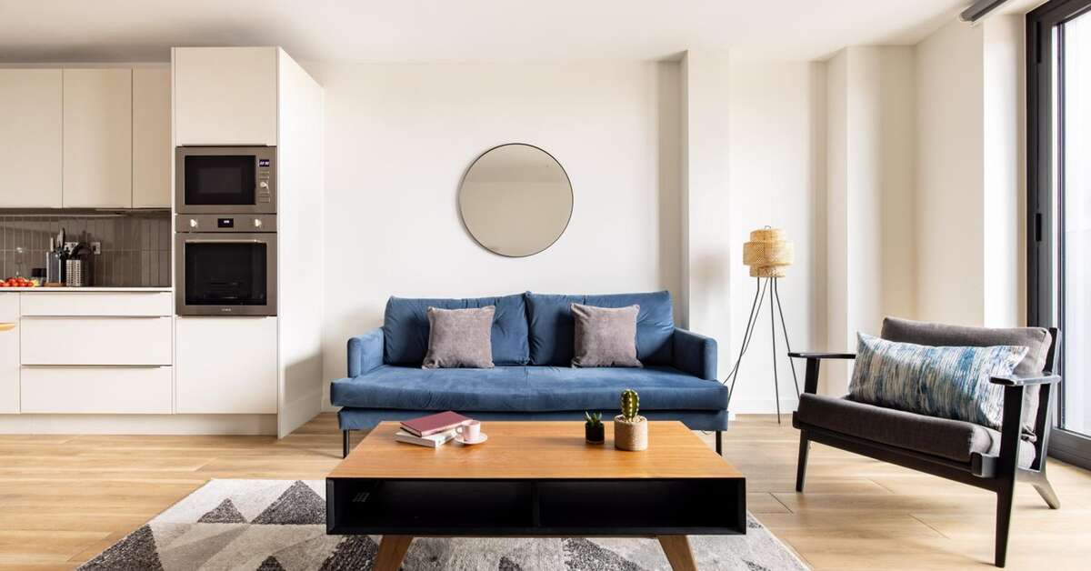 Een foto van Charles Hope London Croydon