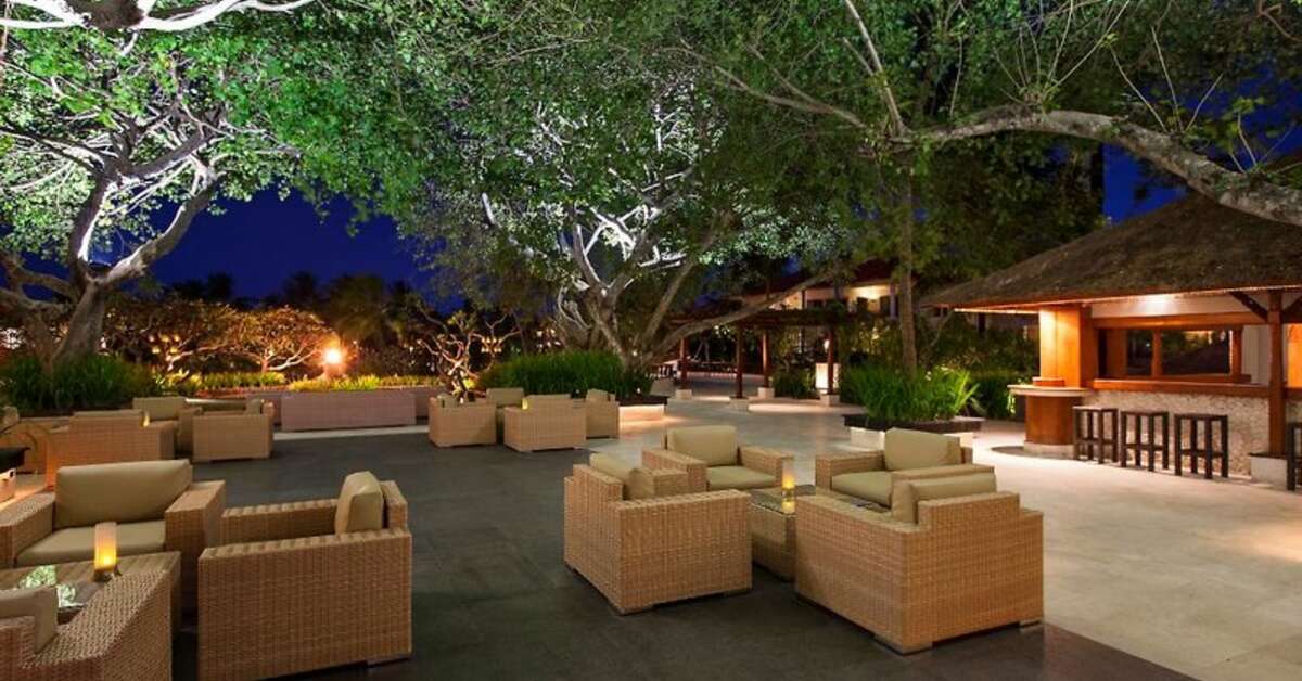 Een foto van het terras bij The Laguna Resort & Spa