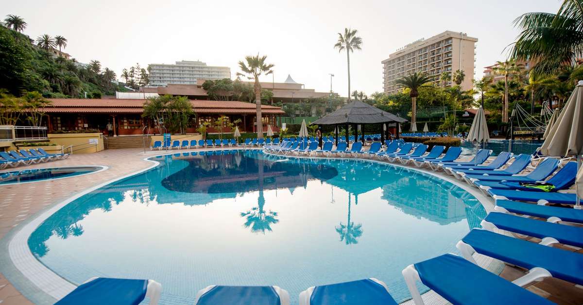 Een foto van het zwembad bij Sunlight Bahia Principe San Felipe