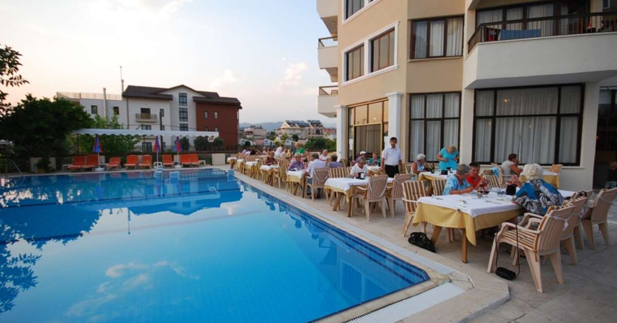 Ein Foto vom Pool im Malhun Hotel