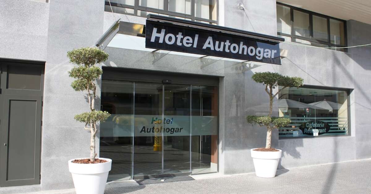 Ein Foto von der Außenansicht des Hotel Auto Hogar