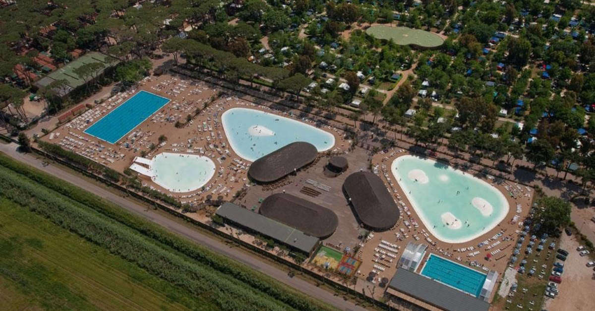 Een foto van het zwembad bij Camping Village Park Albatros