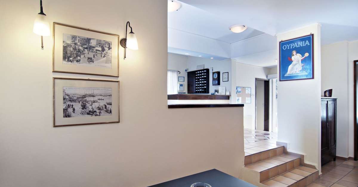 Een foto van het interieur van Ourania Appartementen