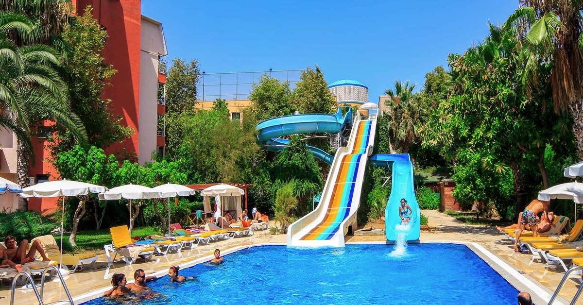 Een foto van het zwembad bij Club Aqua Plaza