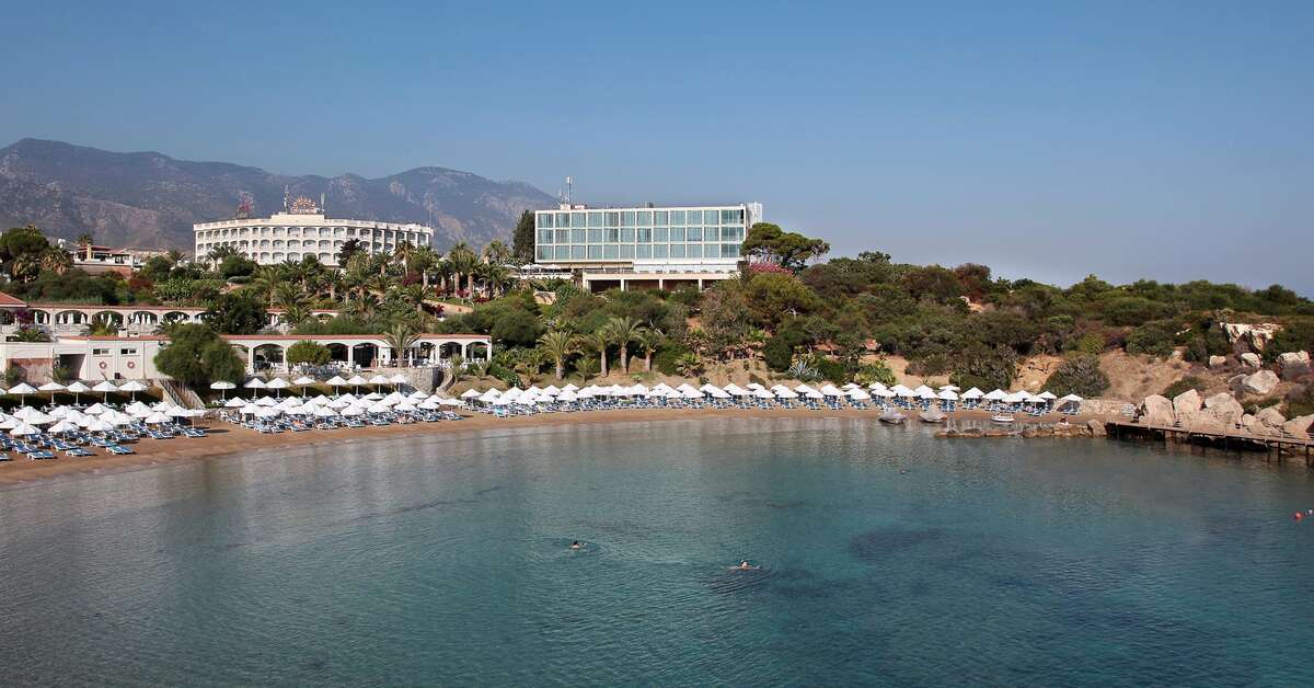 Een foto van de buitenkant van Denizkizi Hotel & Royal