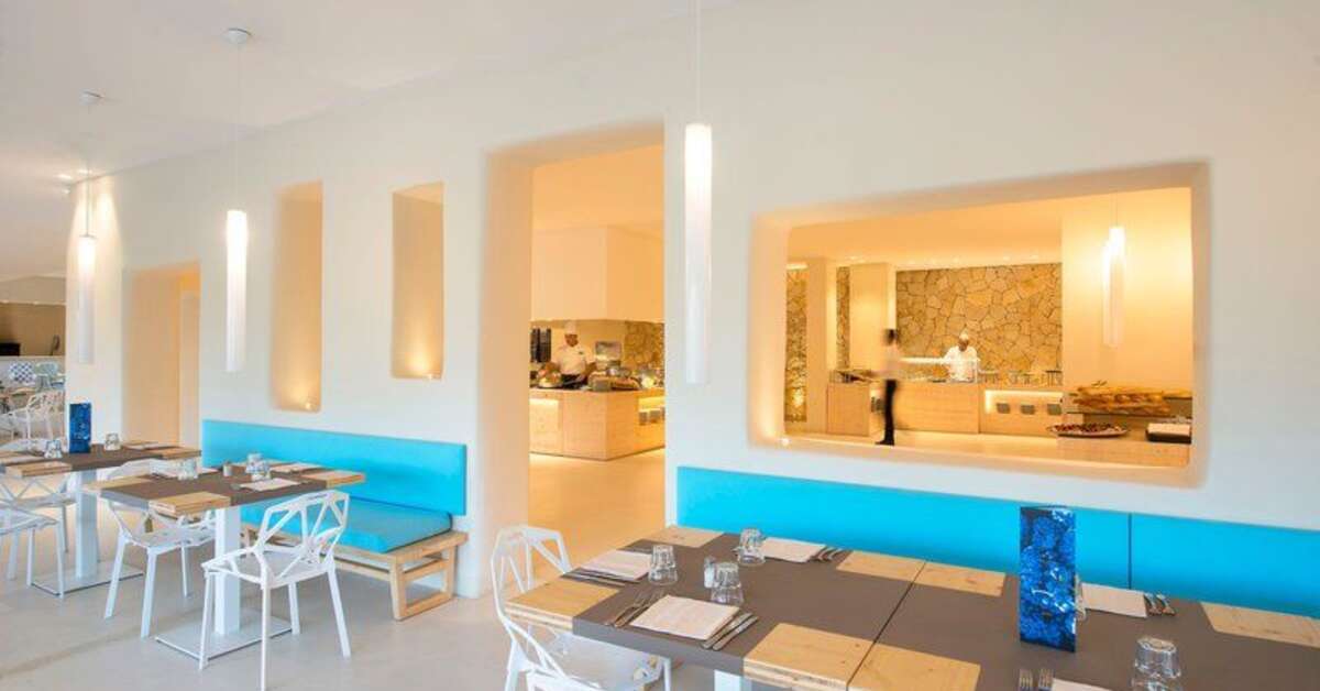 Een foto van Baia di Chia Resort Sardinia Curio Collection by Hilton