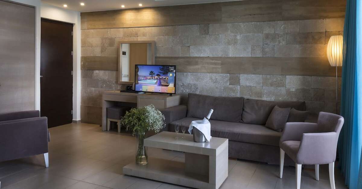 Ein Foto Glaros Beach Hotel