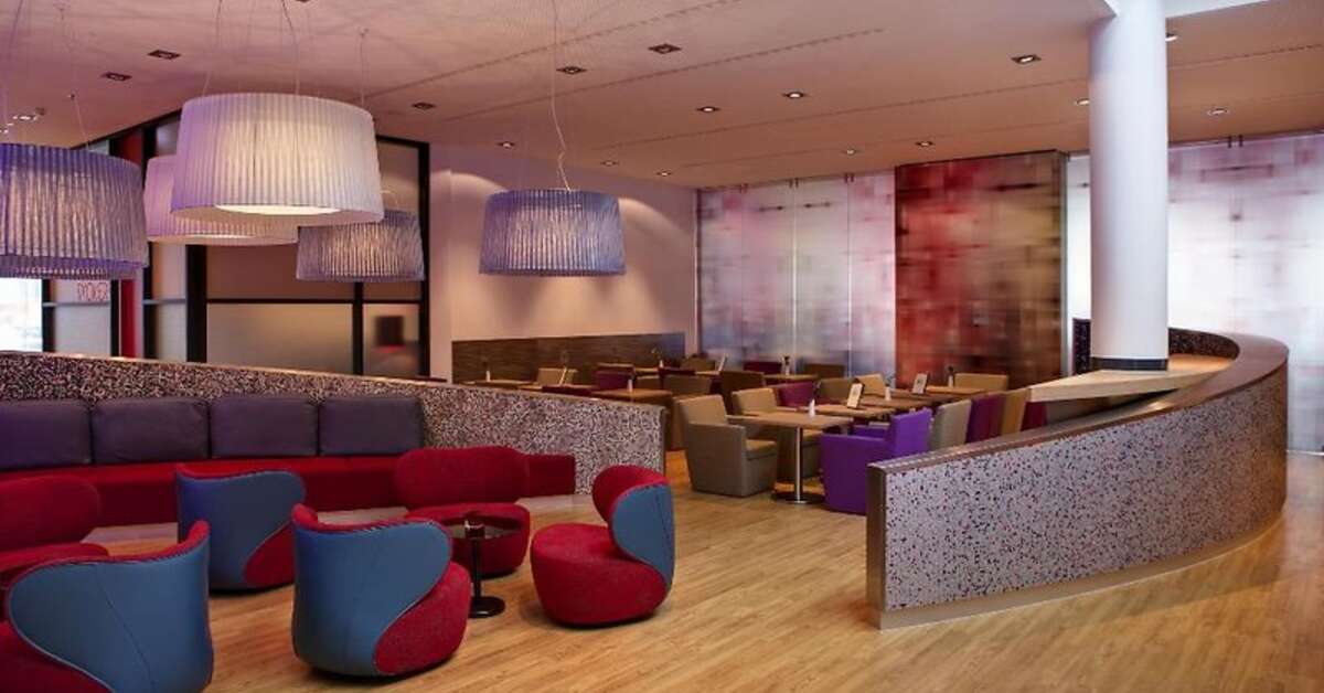 Ein Foto von den Einrichtungen im IntercityHotel Berlin Hauptbahnhof