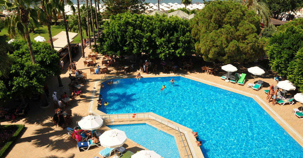 Ein Foto vom Pool im Hotel Nerton
