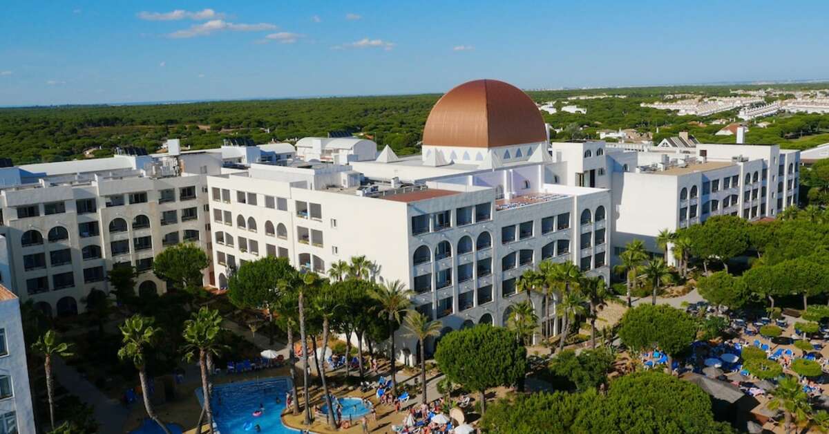 Een foto van de buitenkant van Playacartaya Hotel