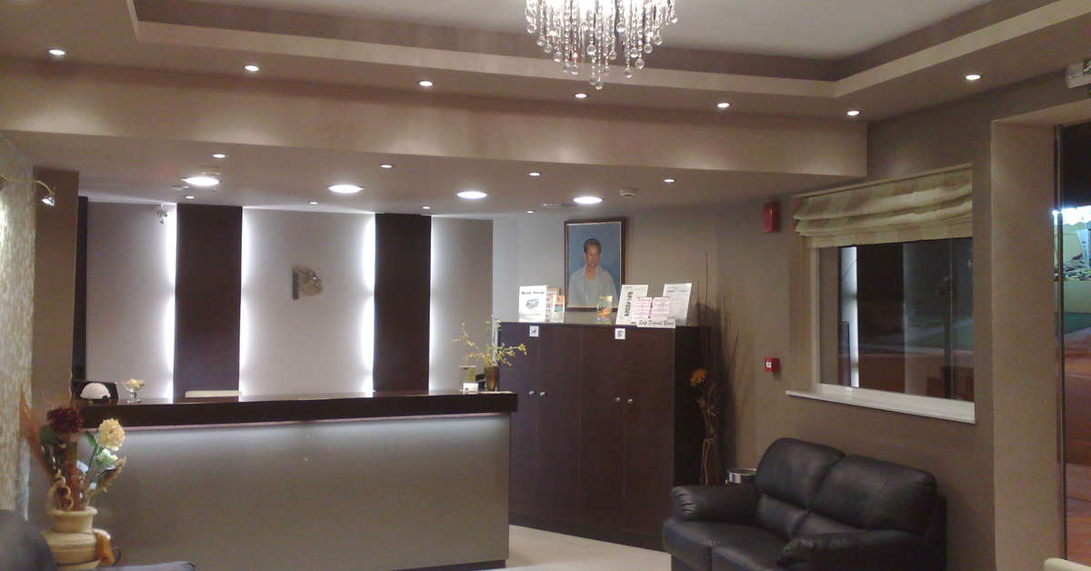 Een foto van het interieur van Planos Beach Hotel