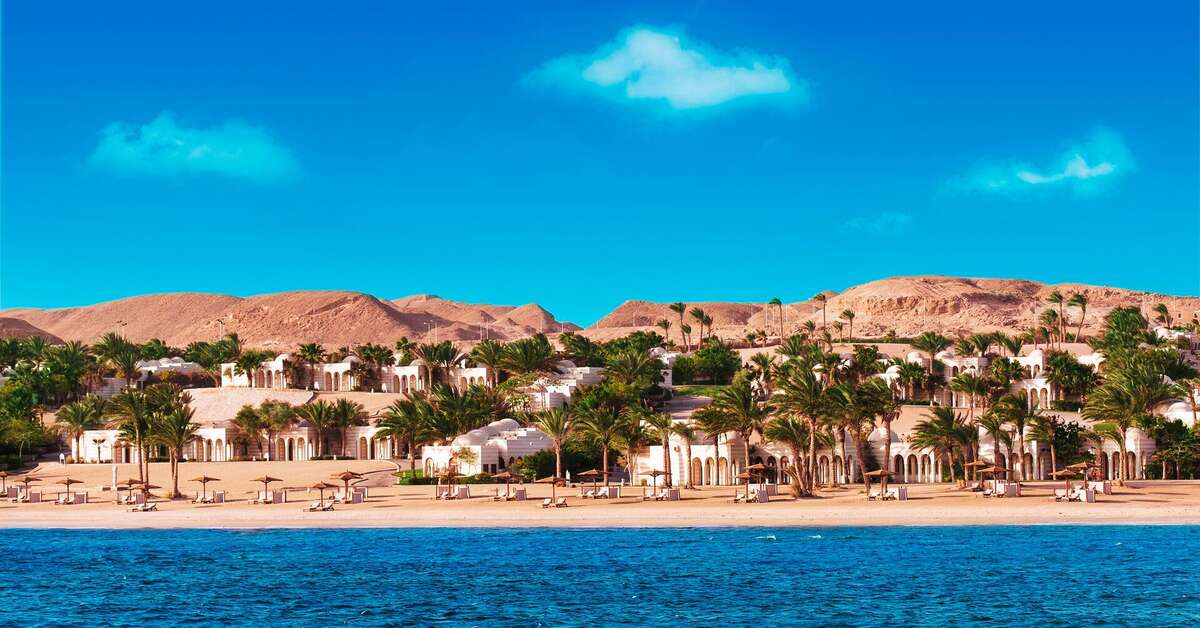 Ein Foto vom Strand beim The Oberoi Sahl Hasheesh