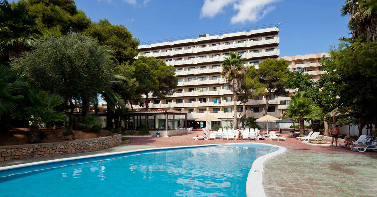 Een foto van het zwembad bij Hotel Can Bossa