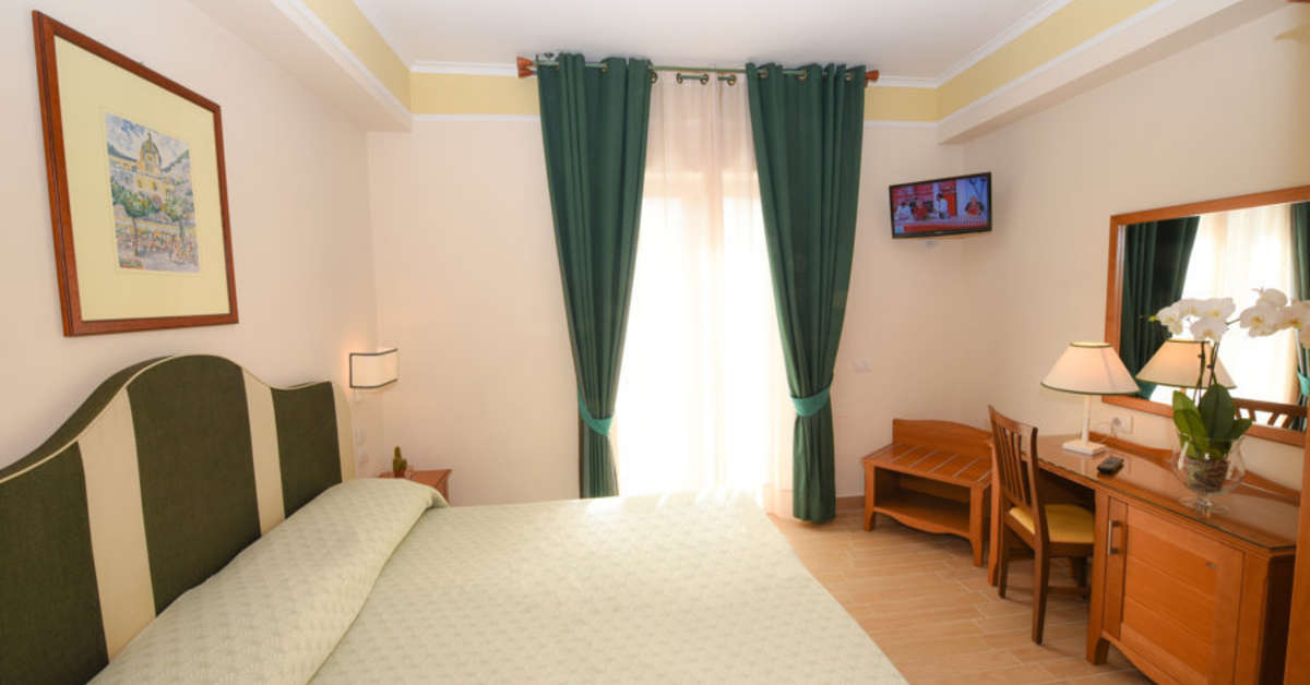 Ein Foto Hotel Tourist