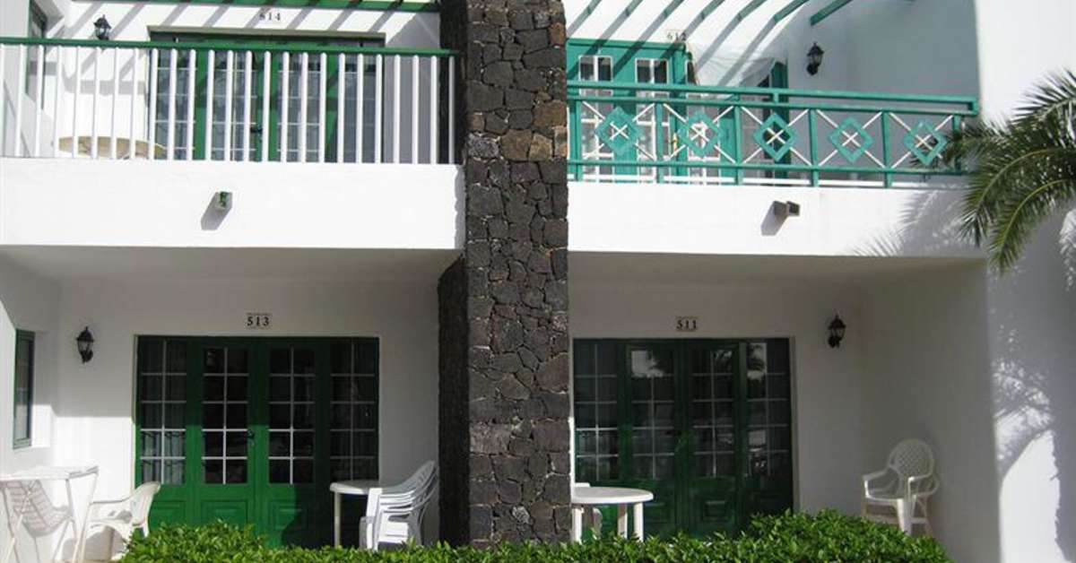 Een foto van de buitenkant van Appartementen Atlantis las Lomas