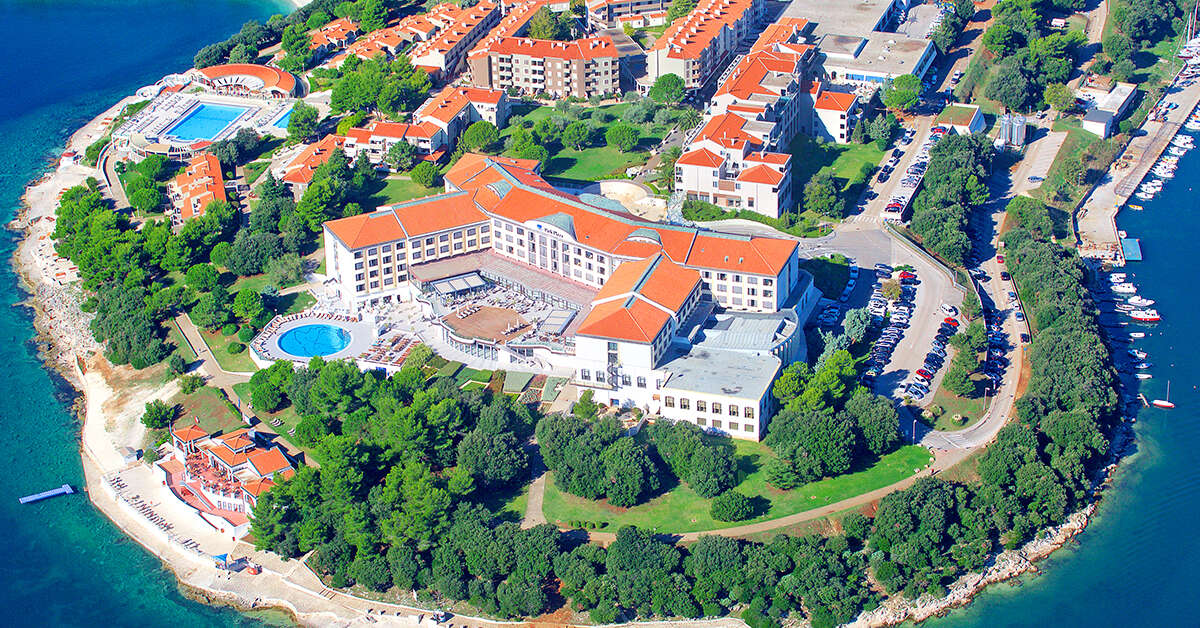 Een foto van de buitenkant van Park Plaza Histria