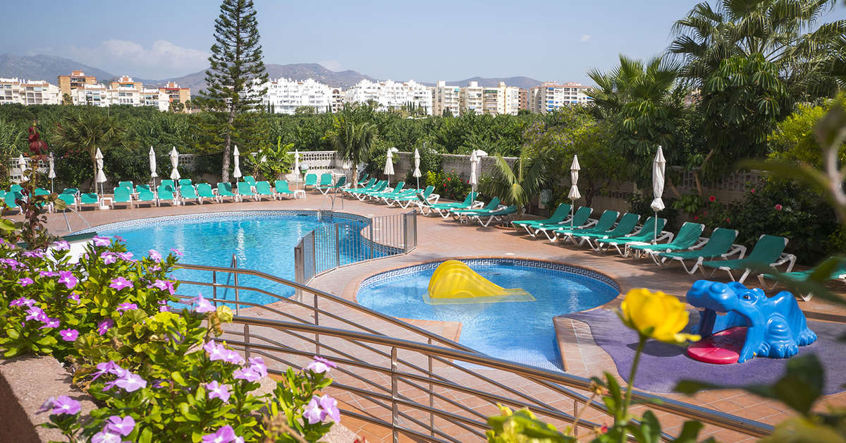Een foto van het zwembad bij Hotel Victoria Playa
