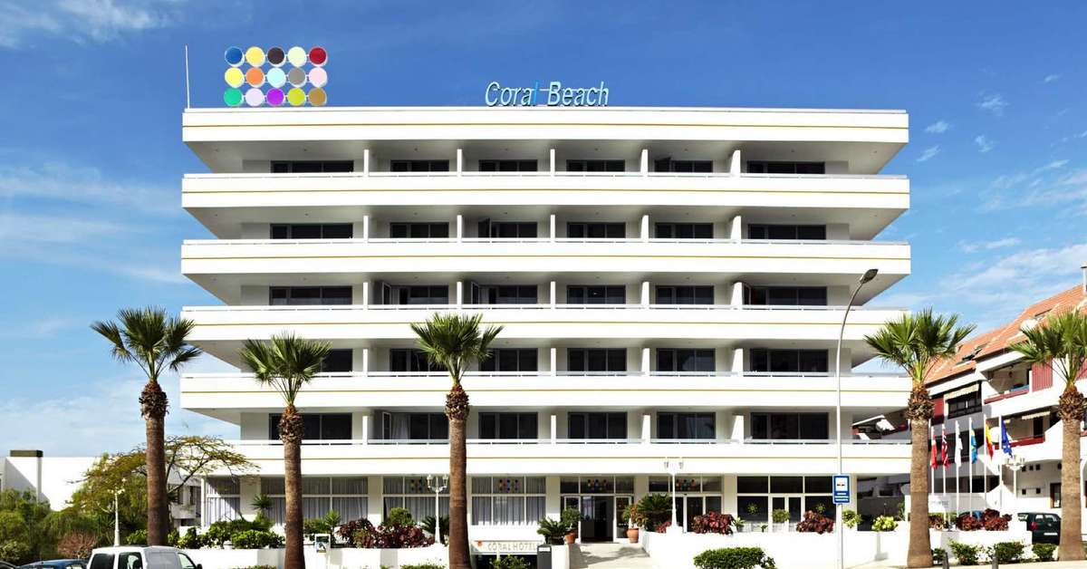 Een foto van de buitenkant van Hotel Coral Suites & Spa