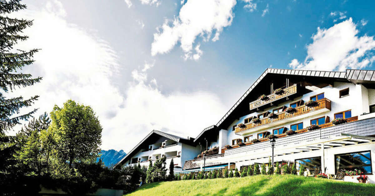 Ein Foto von der Außenansicht des Bergresort Seefeld