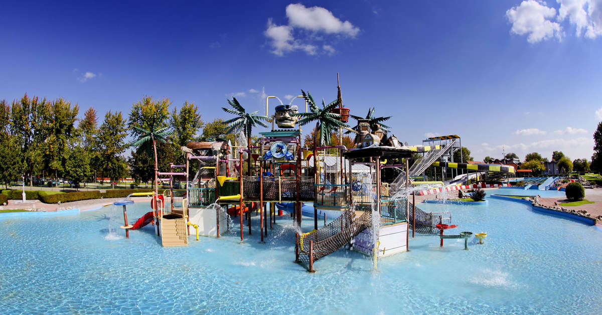 Een foto van het zwembad bij Camping Terme Catez
