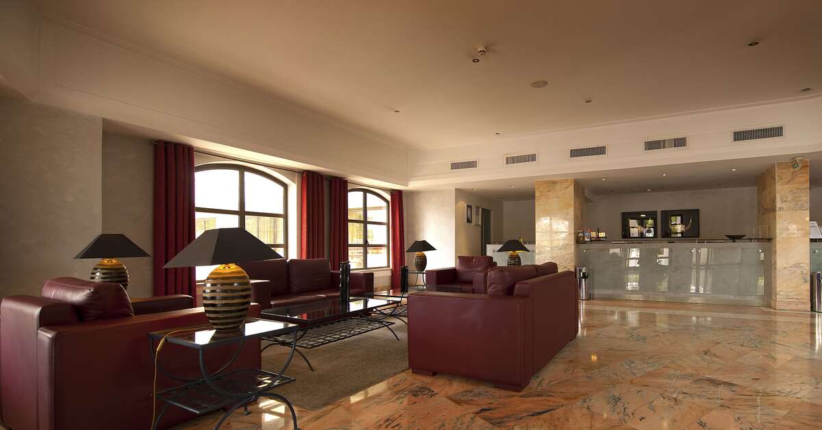 Een foto van het interieur van Vila Gale Cerro Alagoa