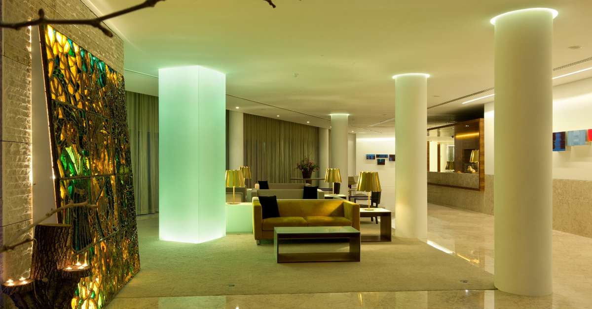 Een foto van het interieur van Hotel Santa Maria