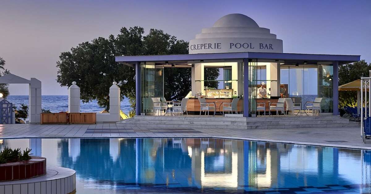 Een foto van het zwembad bij Serita Beach Hotel
