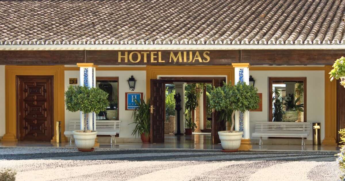 Een foto van de buitenkant van TRH Mijas Hotel