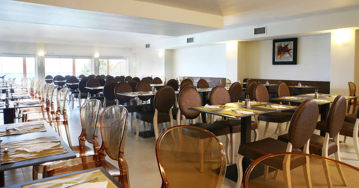 Een foto van de faciliteiten bij Golden Beach Hotel