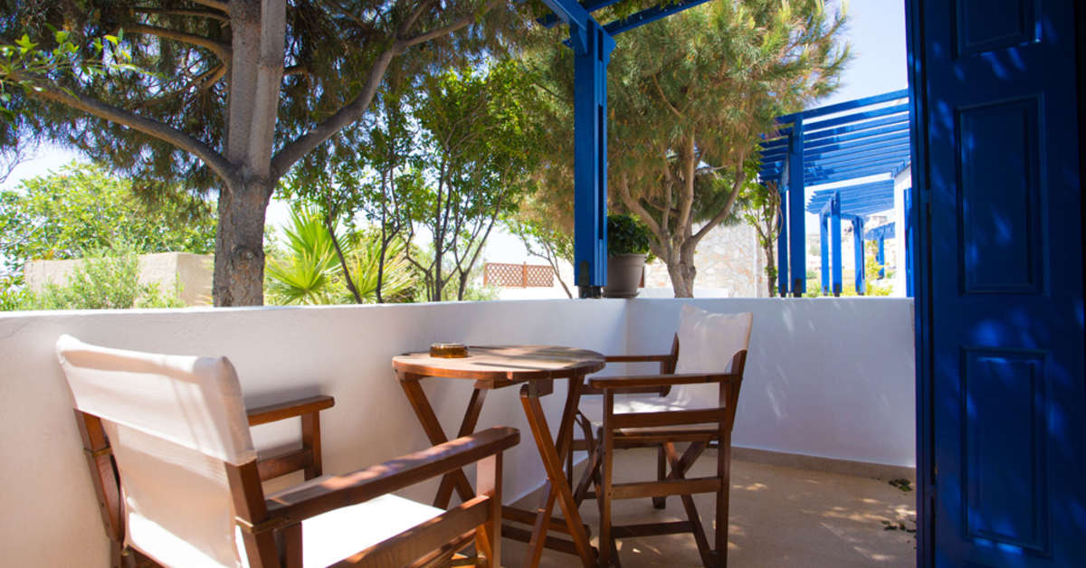 Een foto van het terras bij Hotel Mathios Village