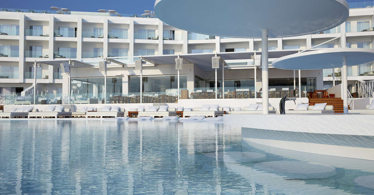 Een foto van het zwembad bij Nikki Beach Resort & Spa Porto Heli