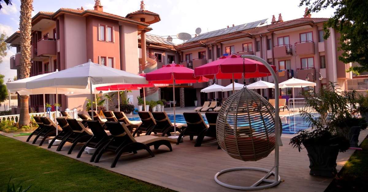 Ein Foto vom Pool im Mendos Garden Exclusive