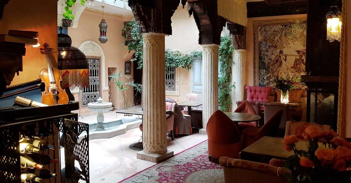Ein Foto vom Innenbereich im Hotel Riad Armelle