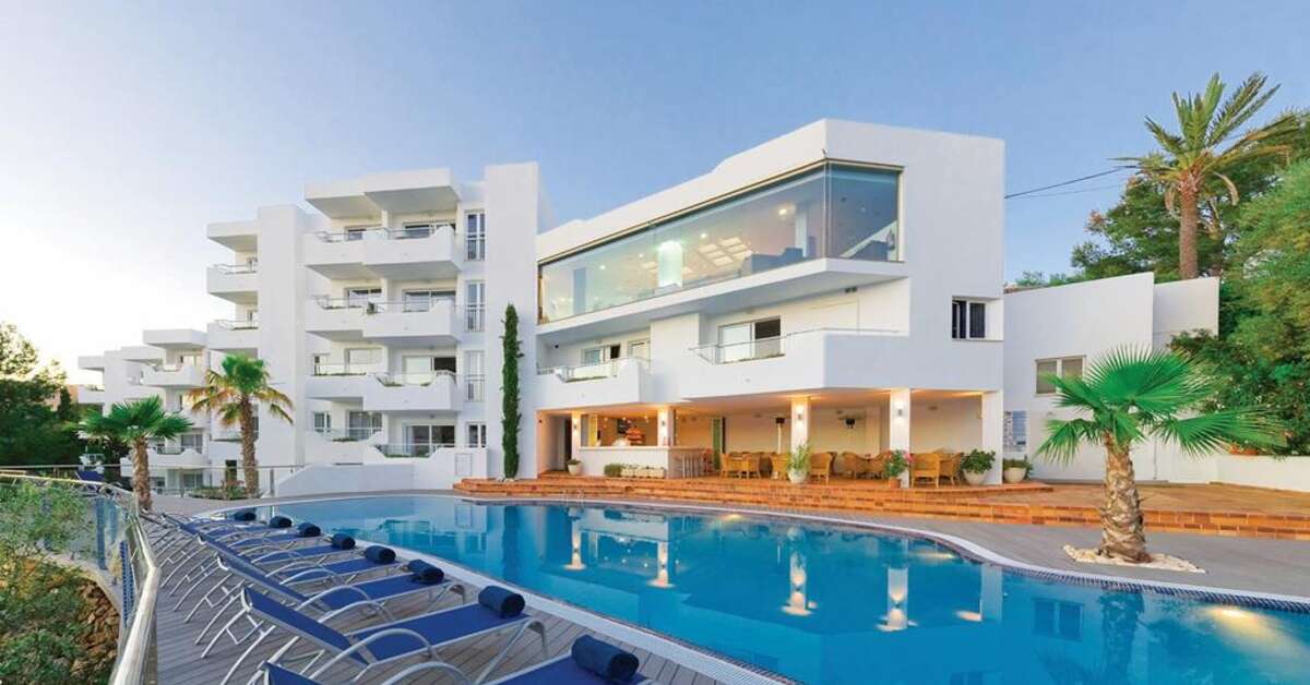 Een foto van het zwembad bij MarSenses Natura Olea Hotel