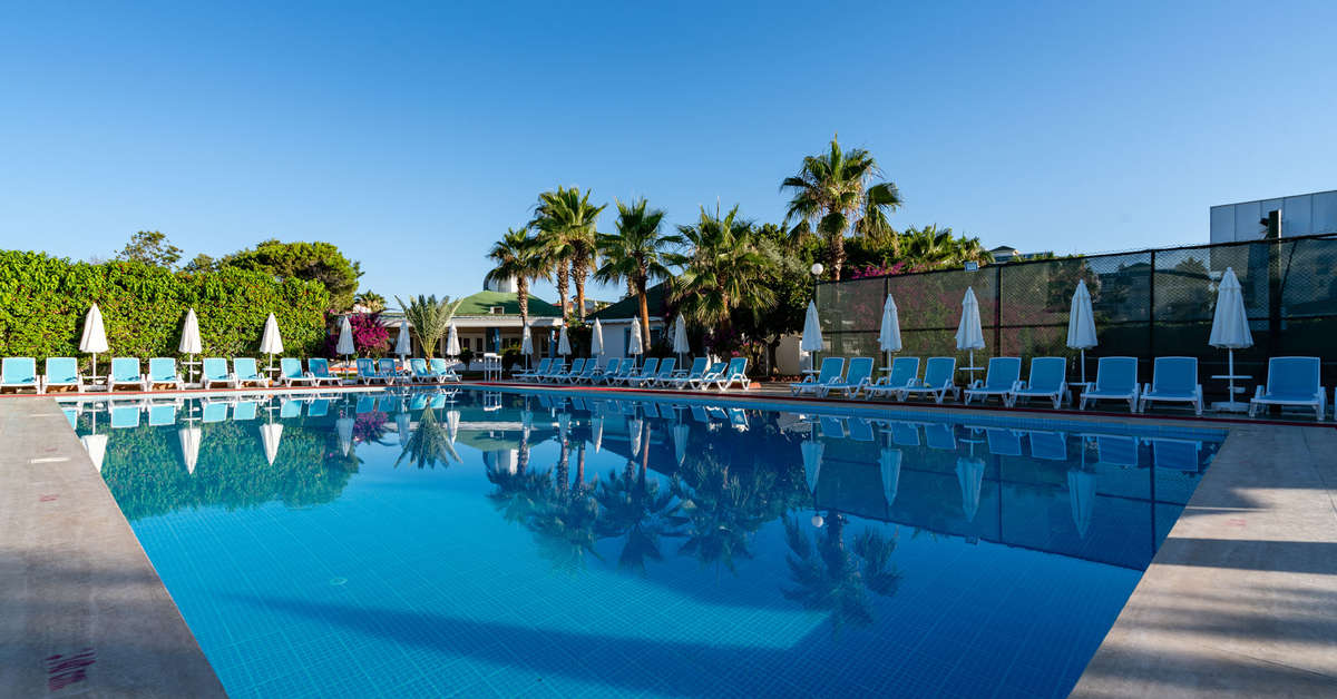 Een foto van The Garden Beach Hotel