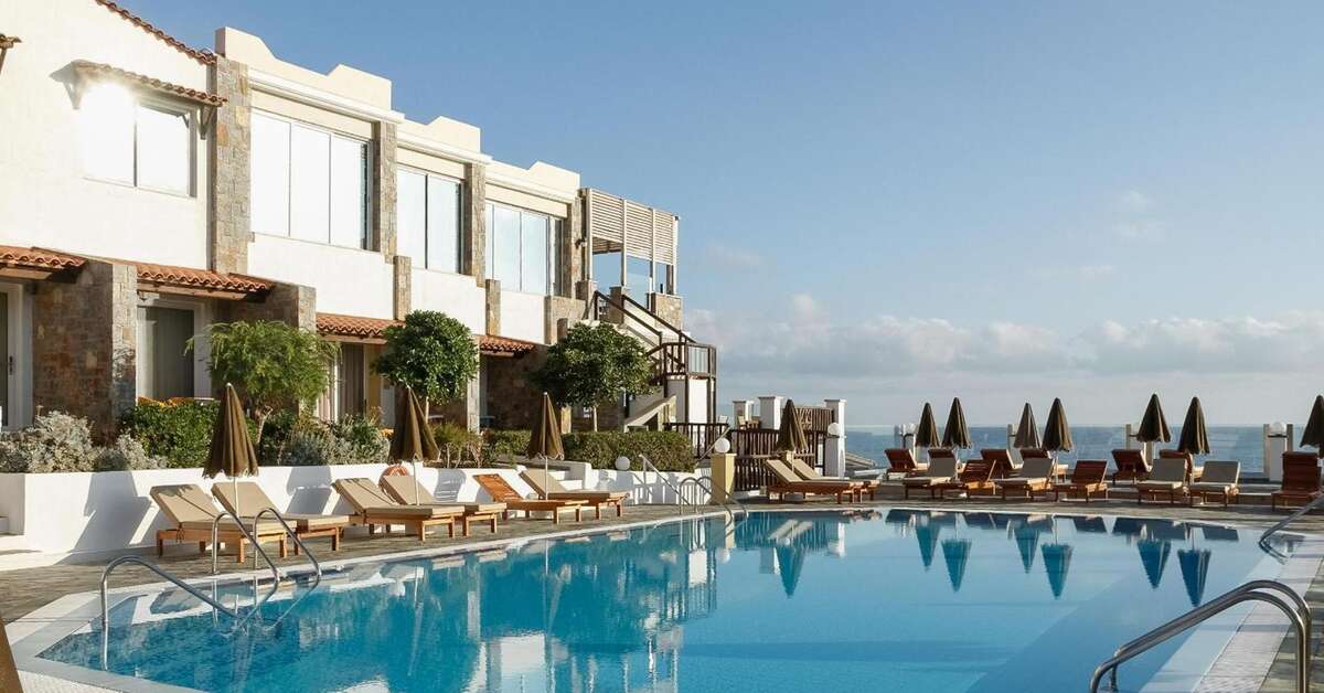 Een foto van het zwembad bij Alexander Beach Hotel & Village