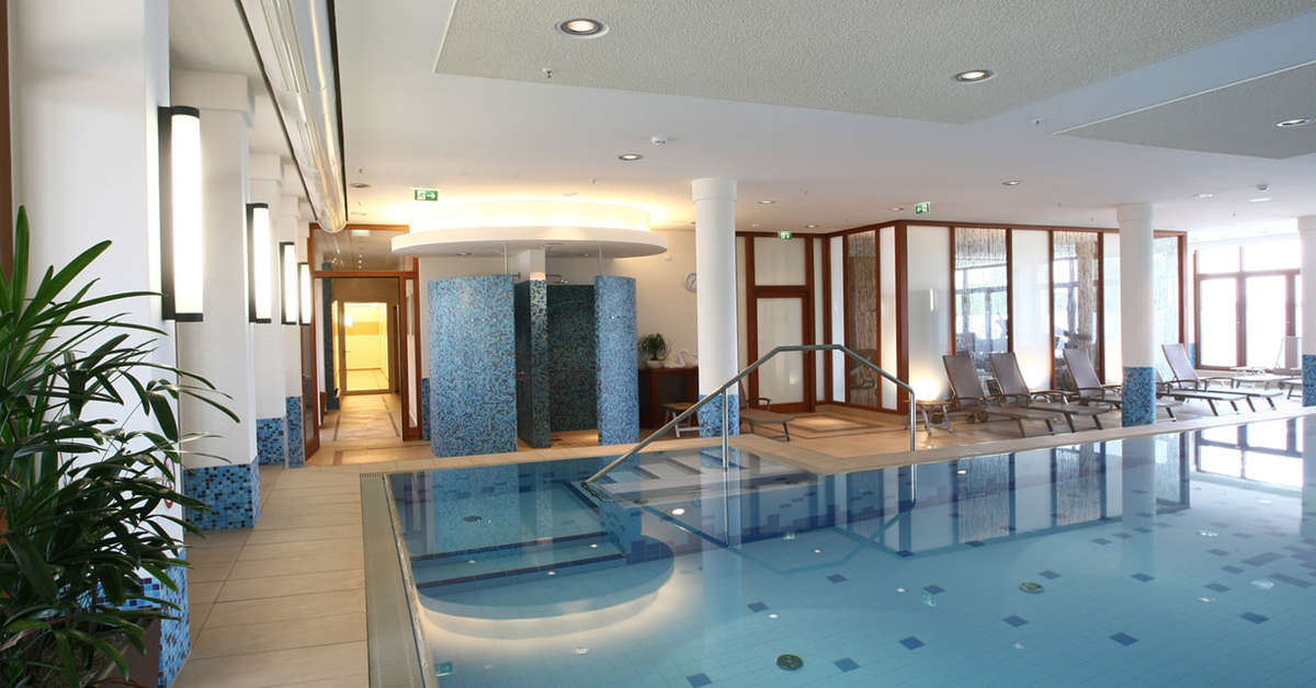 Een foto van het zwembad bij Atlantic Hotel Wilhelmshaven