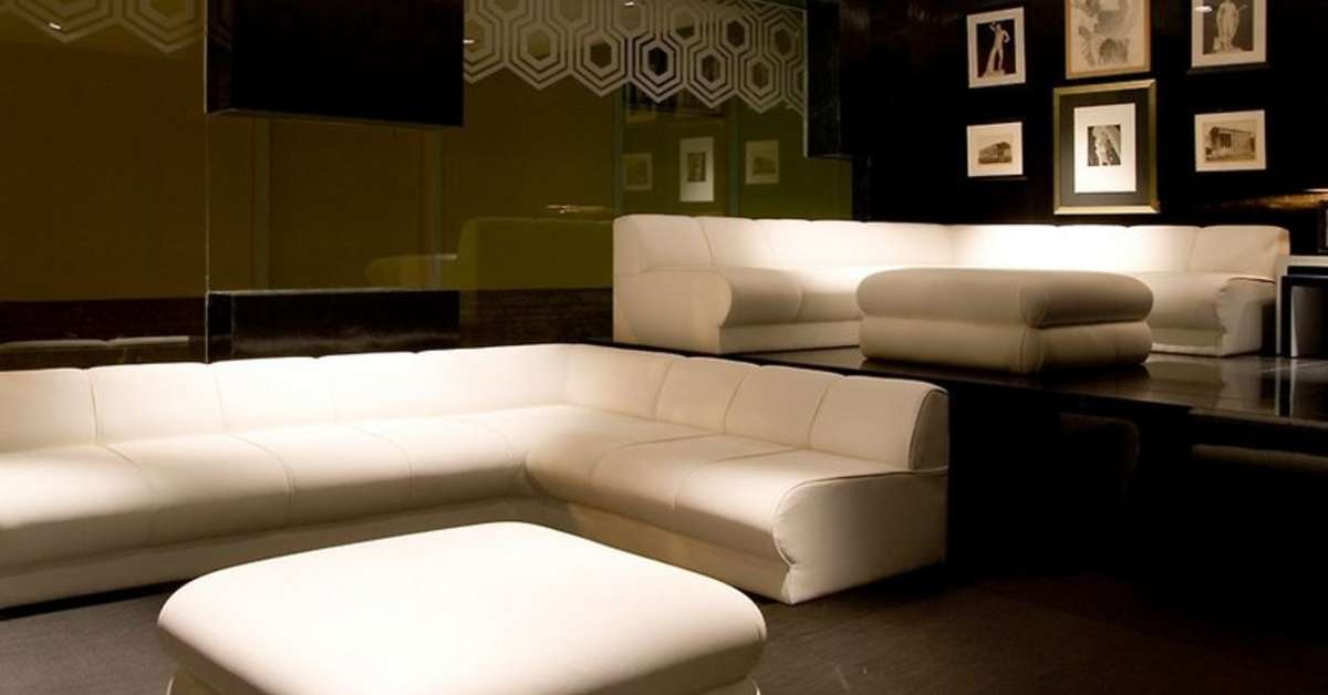 Een foto van het interieur van Hotel Mariposa